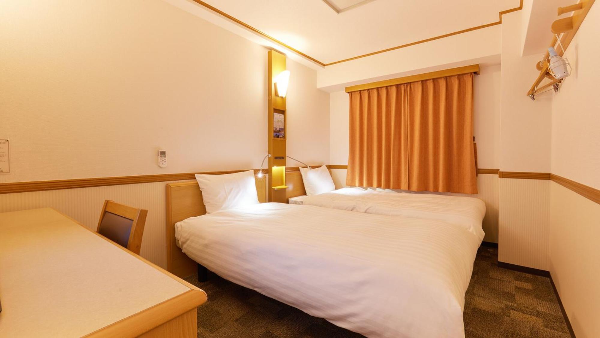 Toyoko Inn Osaka Hankyu Juso-Eki Nishi-Guchi No.1 Room photo